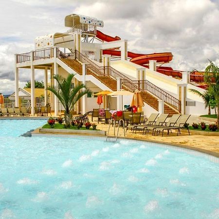 THERMAS LACQUA DIROMA COM PISCINA De ONDAS GRATIS 24horas Caldas Novas Exterior foto
