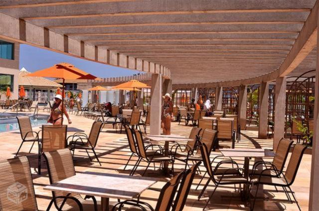 THERMAS LACQUA DIROMA COM PISCINA De ONDAS GRATIS 24horas Caldas Novas Exterior foto