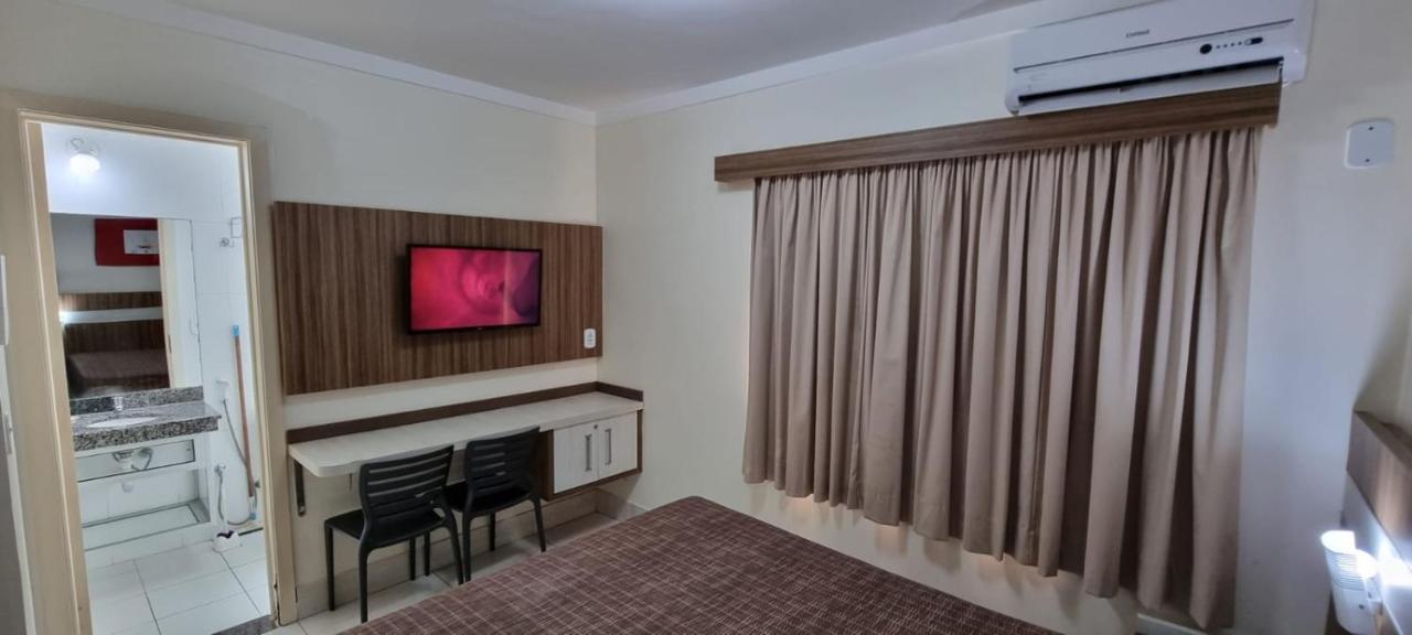 THERMAS LACQUA DIROMA COM PISCINA De ONDAS GRATIS 24horas Caldas Novas Exterior foto