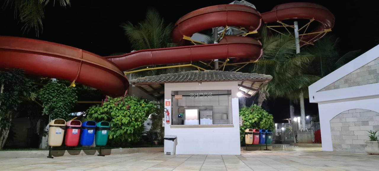 THERMAS LACQUA DIROMA COM PISCINA De ONDAS GRATIS 24horas Caldas Novas Exterior foto